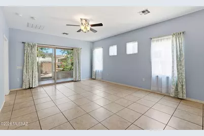 252 W Calle Media Luz, Sahuarita, AZ 85629 - Photo 8
