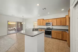 10488 E Capercaillie St, Tucson, AZ 85747 - Photo 2