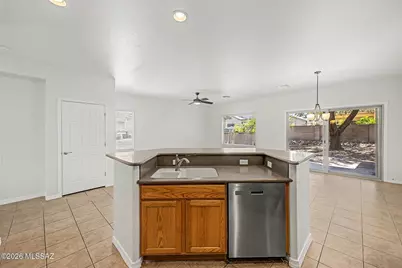10488 E Capercaillie Street, Tucson, AZ 85747 - Photo 4