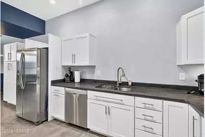 381 S 3rd Avenue, Tucson, AZ 85701 - Photo 8