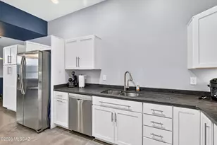 381 S 3rd Ave, Tucson, AZ 85701 - Photo 8