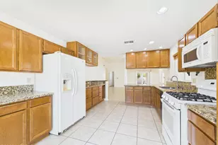 4763 W Latchstring Ct, Tucson, AZ 85741 - Photo 8