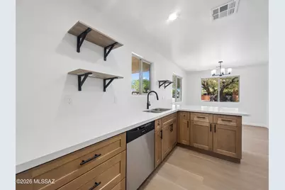 1387 W Calle Rio Lobo, Tucson, AZ 85714 - Photo 12
