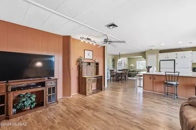 1641 N Pacana Way, Green Valley, AZ 85614 - Photo 10