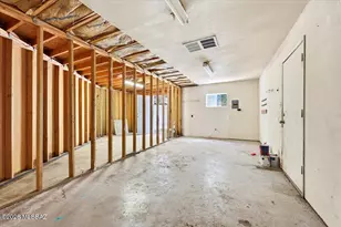 8581 E Lee Pl, Tucson, AZ 85715 - Photo 30