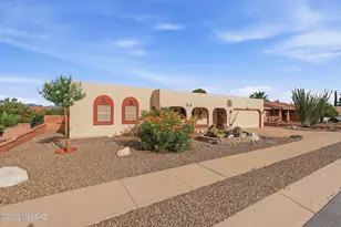 636 N Paseo Rico, Green Valley, AZ 85614 - Photo 2