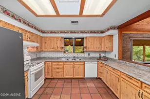 13 Hog Canyon Rd, Patagonia, AZ 85624 - Photo 12
