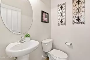 2856 N Silkie Pl, Tucson, AZ 85719 - Photo 4