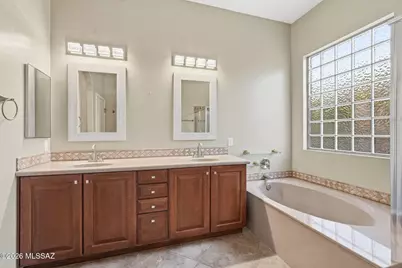 1230 W Lyle Lane, Oro Valley, AZ 85755 - Photo 20