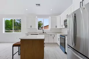 422 Curry St, Rio Rico, AZ 85648 - Photo 6