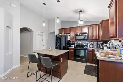 7926 W Moonfire Court, Tucson, AZ 85743 - Photo 6