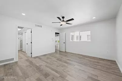 8546 E Pine Valley Drive, Tucson, AZ 85710 - Photo 20