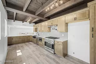 8546 E Pine Valley Dr, Tucson, AZ 85710 - Photo 18