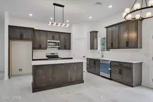 935 W Mariopsa Hills Dr, Nogales, AZ 85621 - Photo 10