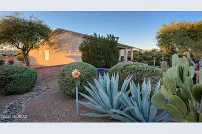 56 N Cape Royal Drive, Green Valley, AZ 85614 - Photo 32