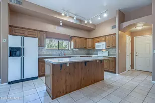 1865 E Andromeda Pl, Tucson, AZ 85737 - Photo 14