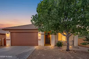 579 W Camino Sorpresa, Sahuarita, AZ 85629 - Photo 2