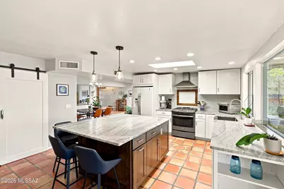 4961 W Placita De Los Vientos, Tucson, AZ 85745 - Photo 6