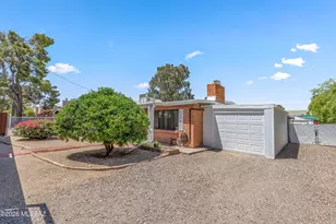 2861 N Swan Rd, Tucson, AZ 85712 - Photo 2