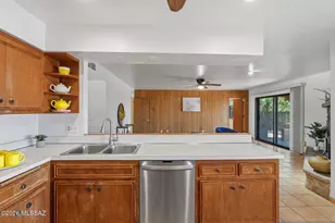 1235 E Moonridge Rd, Tucson, AZ 85718 - Photo 10
