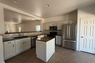 880 West Calle Valenciana, Sahuarita, AZ 85629 - Photo 4