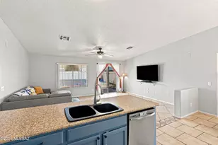 10126 E Rainbow Meadow Dr, Tucson, AZ 85747 - Photo 12