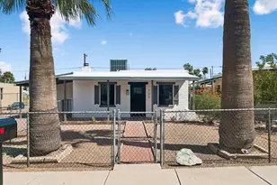 720 W Paris Promenade, Tucson, AZ 85705 - Photo 2