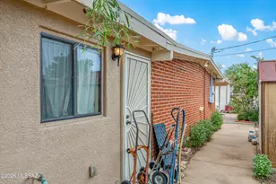 7324 E Random Ridge Dr, Tucson, AZ 85710 - Photo 32