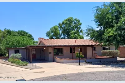 125 E Los Arcos, Green Valley, AZ 85614 - Photo 1