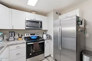 627 W Acadia Dr, Tucson, AZ 85756 - Photo 12