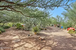 989 S La Pera, Green Valley, AZ 85614 - Photo 16