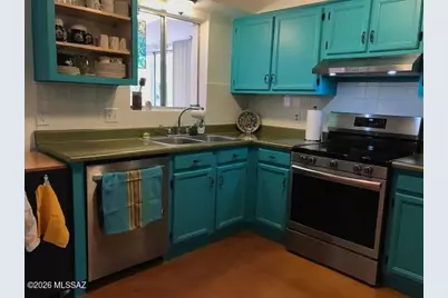 989 S La Pera, Green Valley, AZ 85614 - Photo 12
