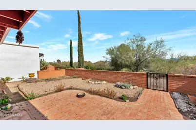338 N Calle Del Chancero, Green Valley, AZ 85614 - Photo 14