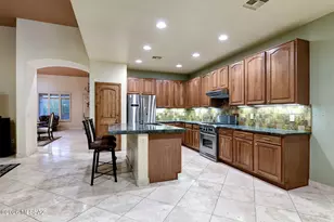 4318 N Sunset Cliff Dr, Tucson, AZ 85750 - Photo 8