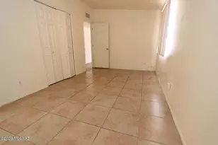 8851 E Shiloh Pl, Tucson, AZ 85710 - Photo 8