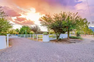 4101 N Bear Canyon Rd, Tucson, AZ 85749 - Photo 2