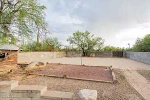 4101 N Bear Canyon Rd, Tucson, AZ 85749 - Photo 28
