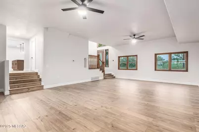 8943 S Emerald Lane, Hereford, AZ 85615 - Photo 6