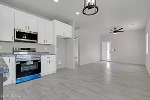 1370 N Alvernon Way, Tucson, AZ 85712 - Photo 26