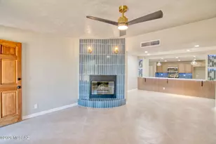 6458 E Calle Castor, Tucson, AZ 85710 - Photo 2