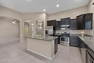 9627 N Melandra Way, Marana, AZ 85653 - Photo 6