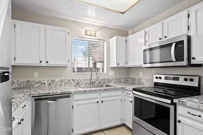 3980 N Roger Lane, Tucson, AZ 85719 - Photo 8