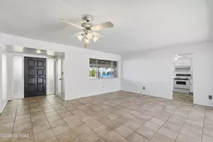 55 N Los Pinos, Green Valley, AZ 85614 - Photo 8