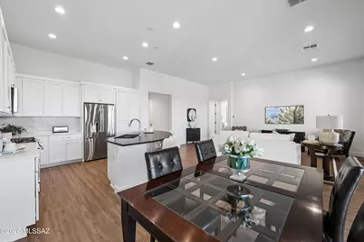 1533 E Dahlia Drive, Green Valley, AZ 85614 - Photo 6