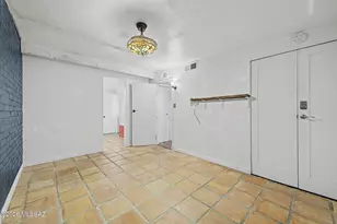 7114 E Sylvane Dr, Tucson, AZ 85710 - Photo 20
