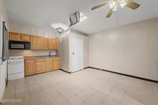 7114 E Sylvane Dr, Tucson, AZ 85710 - Photo 32