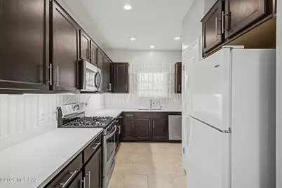 4255 E White Water Drive, Tucson, AZ 85706 - Photo 2