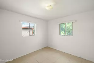 4638 E 14th St, Tucson, AZ 85711 - Photo 18