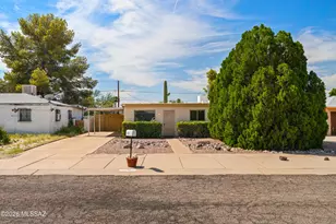 4638 E 14th St, Tucson, AZ 85711 - Photo 2