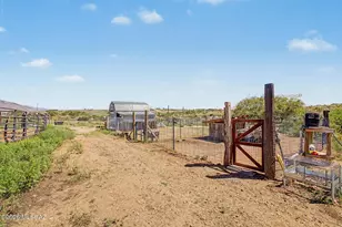 15701 S Empire Rd, Benson, AZ 85602 - Photo 46